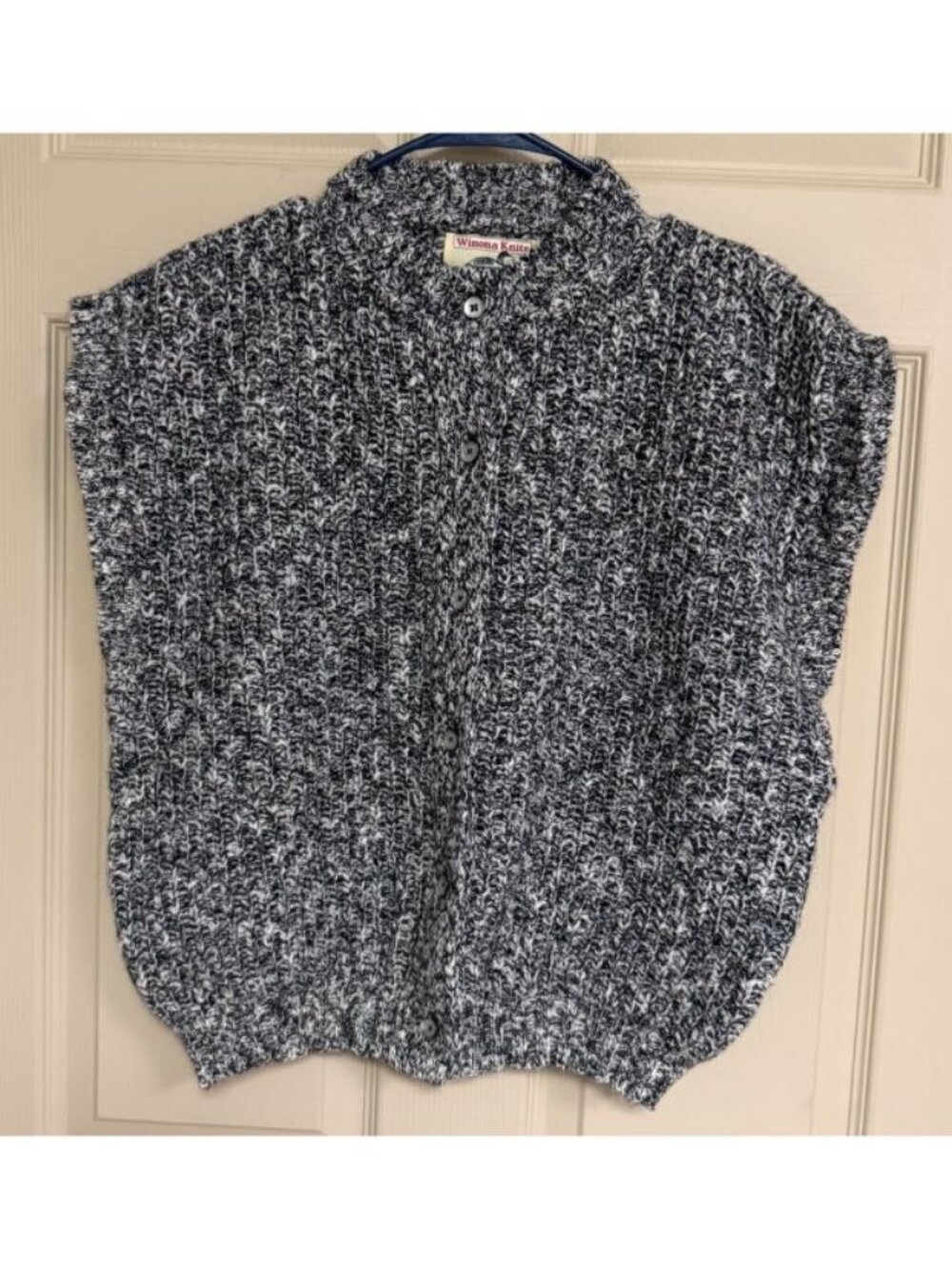 Vtge Rare Winona Knits womens sweater vest Black White Large w tags Minnesota
